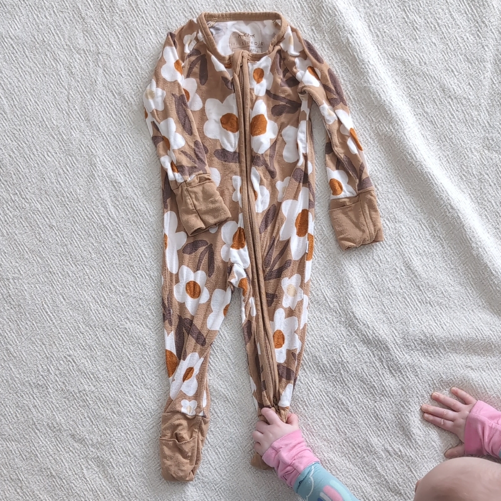 Little Sleepies 70s Retro Flower Zippy Pajamas, 0-3 Months